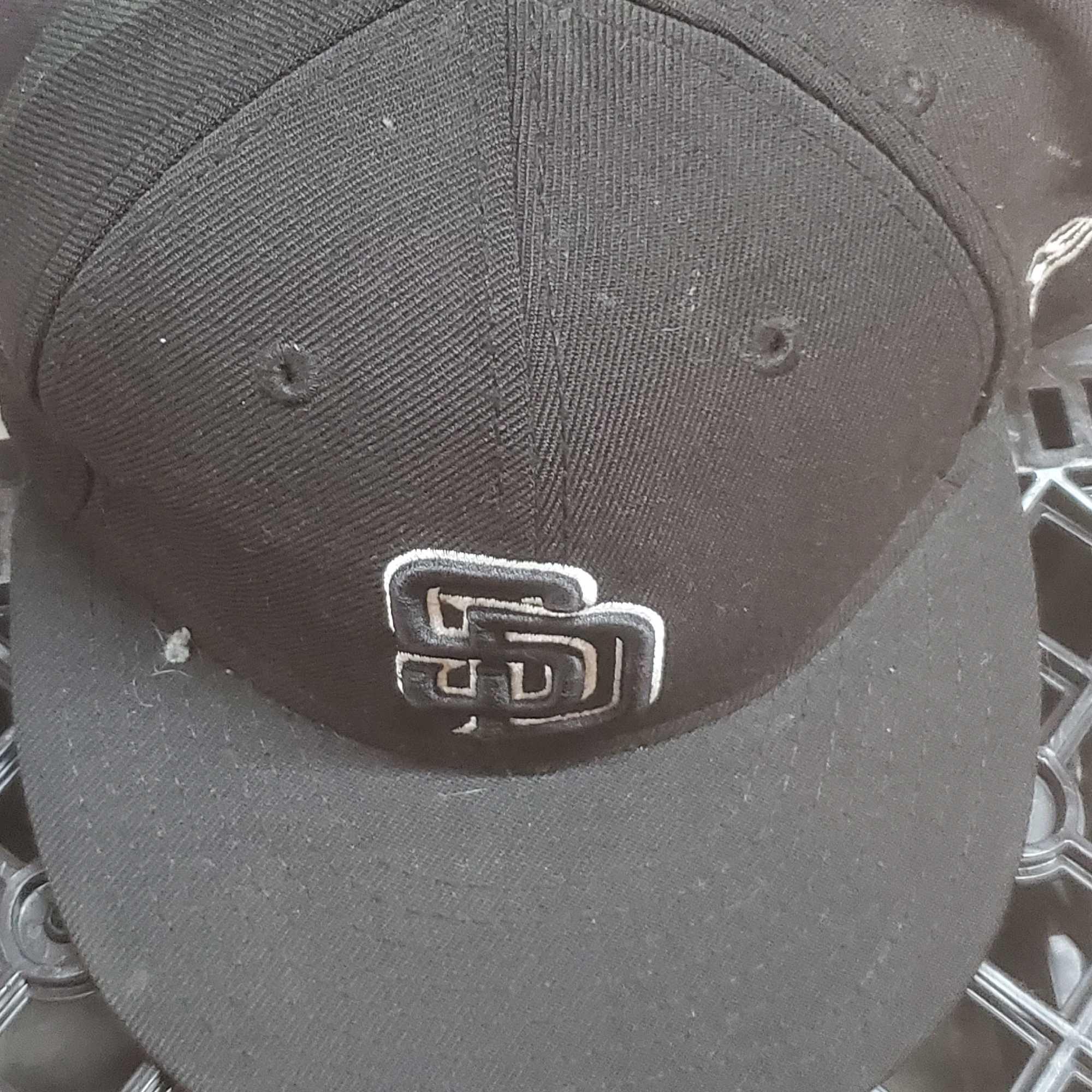 lot of Approx.15 hats