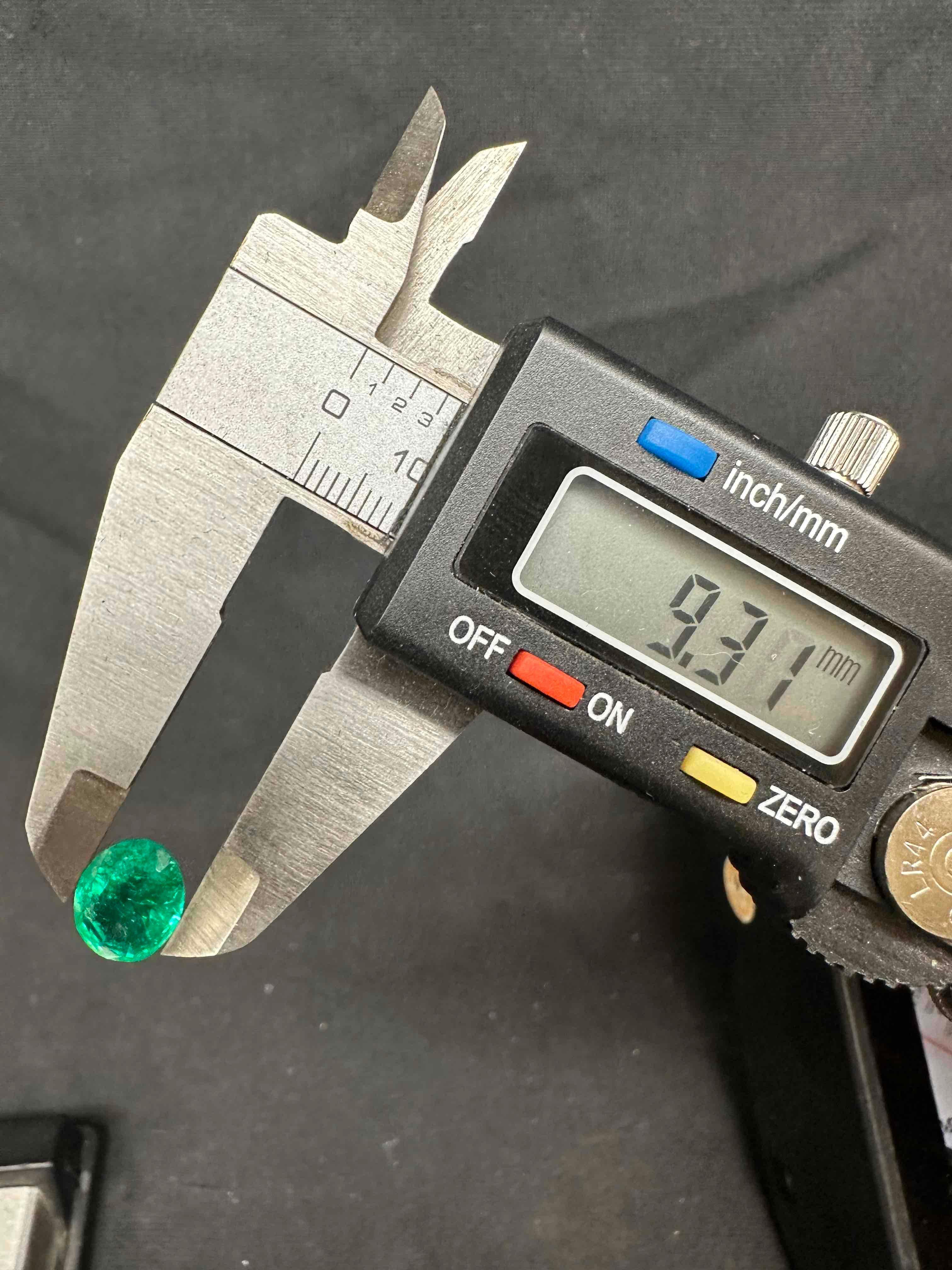 Dazzling 4.1ct Oval Cut Emerald Gemstone Mega Glow