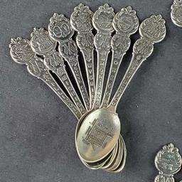 Lot of approx. 30 American Collectors Guild Heritage state silverplate spoons 501.0 Grams