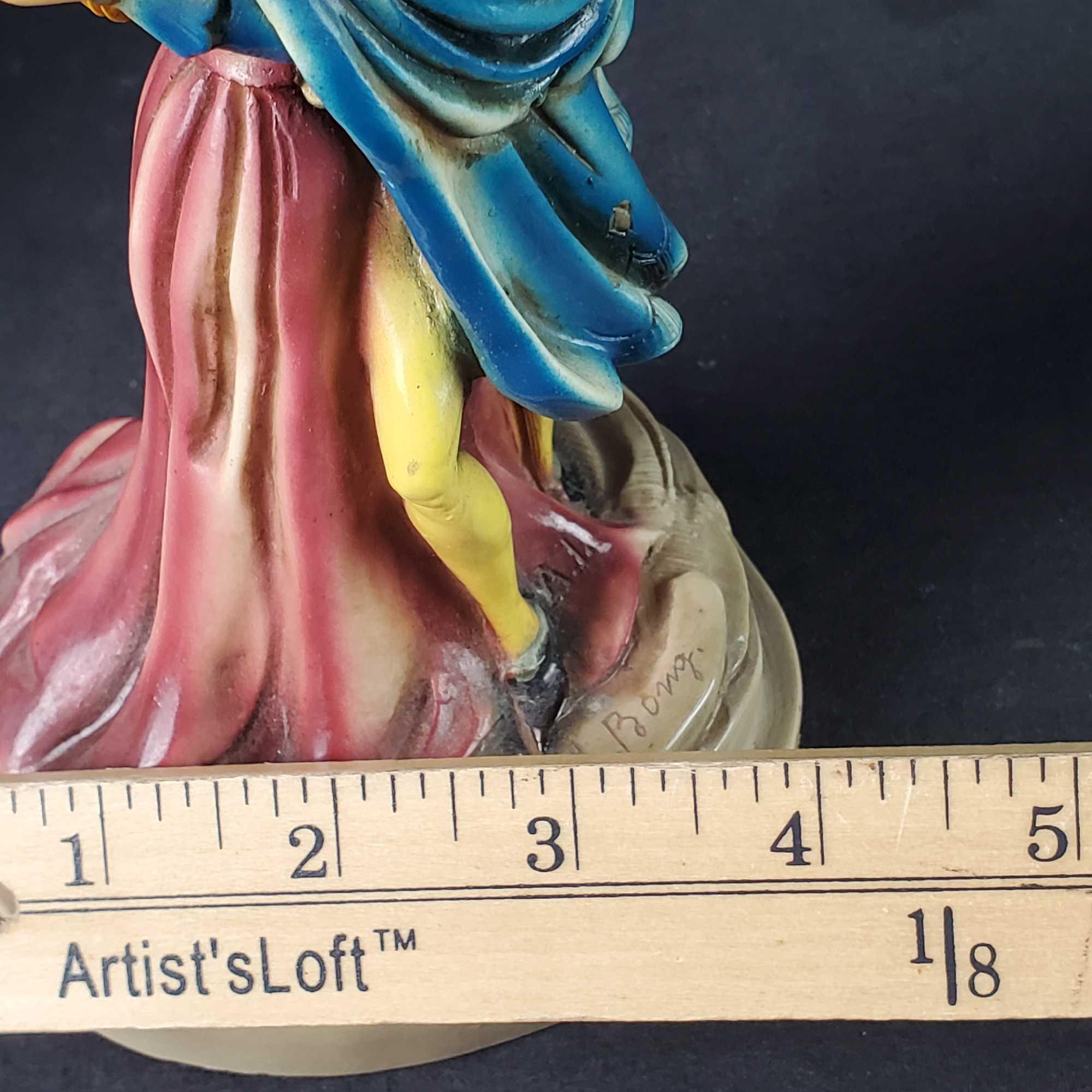 HN3076 - Royal Doulton Figurine Romeo/Juliet figure with signature Mill Creek Studios 11702 signed