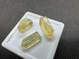 Yellow Apatite gemstone specimen 27.20 Ct