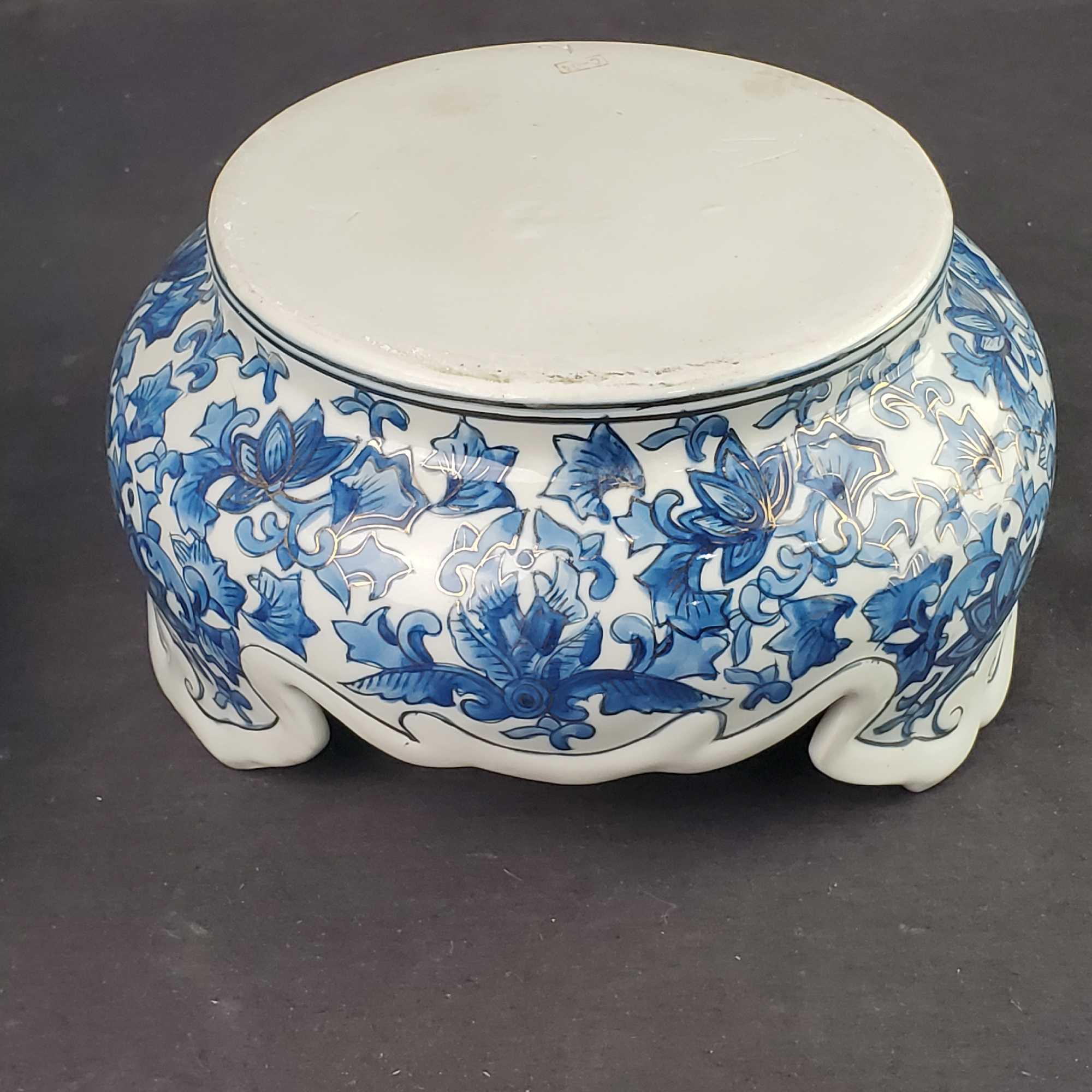 Large porcelain temple jar with pedestal