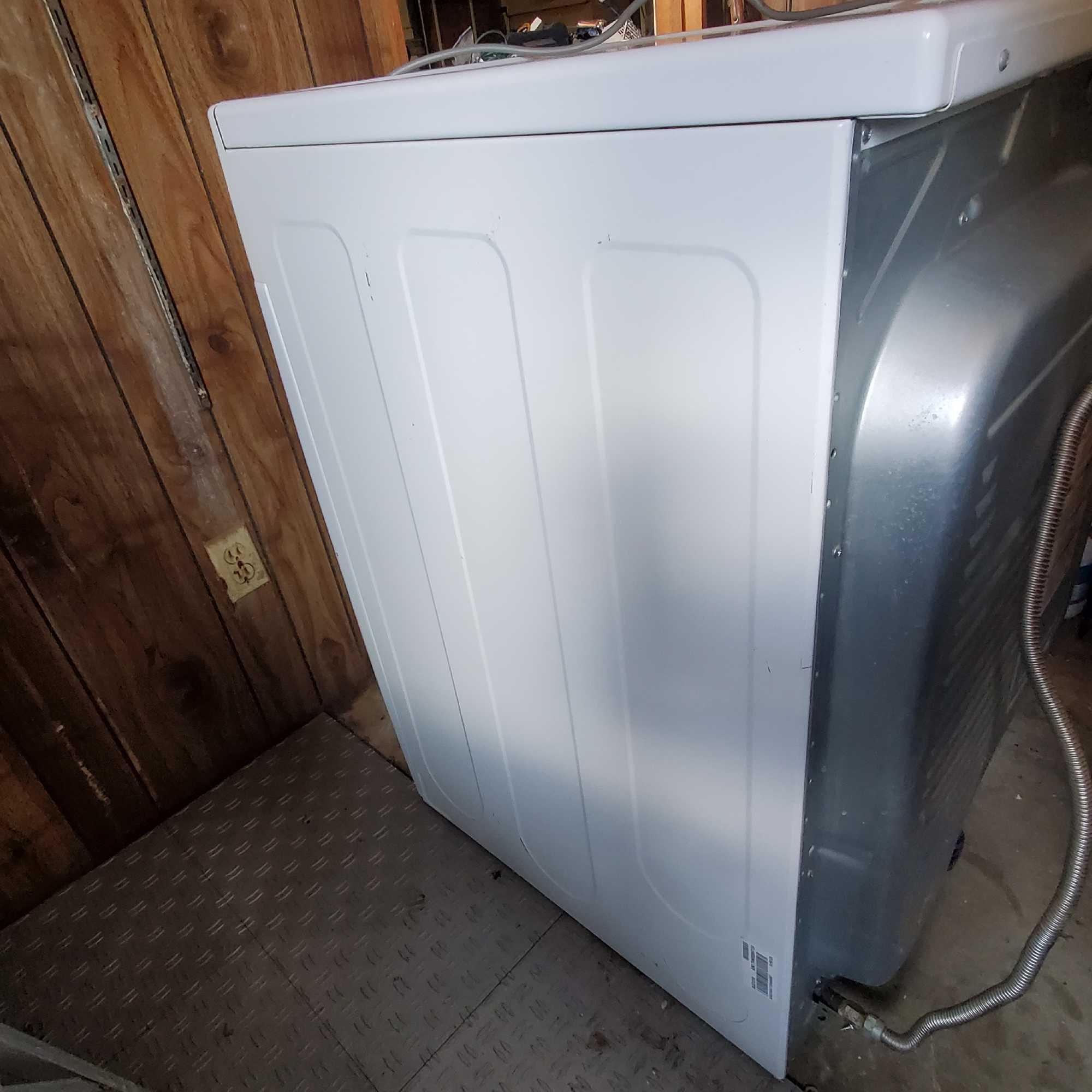 LG front load gas dryer model DL3181W @ Farm