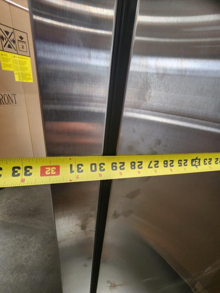 COMMERCIAL STAINLESS STEEL 2-DOOR REACH-IN FREEZER ST-49BF untested