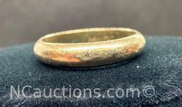 14k Gold Band Ring 3.21 Grams Size 6