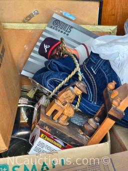 storage unit - 5x5 1st floor collectibles sports memorabilia etc