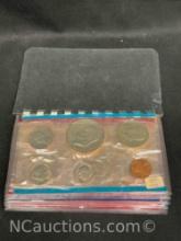 Collection of Assorted Coins 1970s-1980s Quarters, Half Dollars more