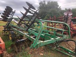 John Deere 230 24' Disk