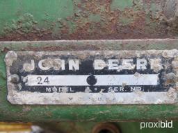 John Deere 24T Square Baler