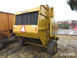 Vermeer 605K Baler