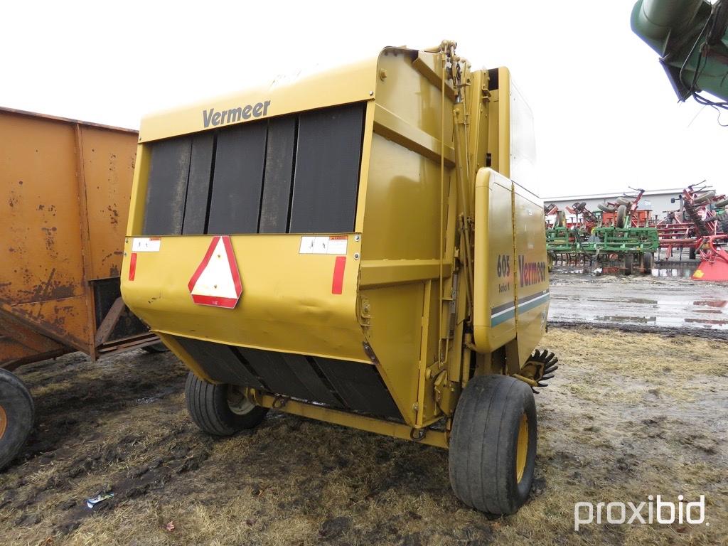 Vermeer 605K Baler