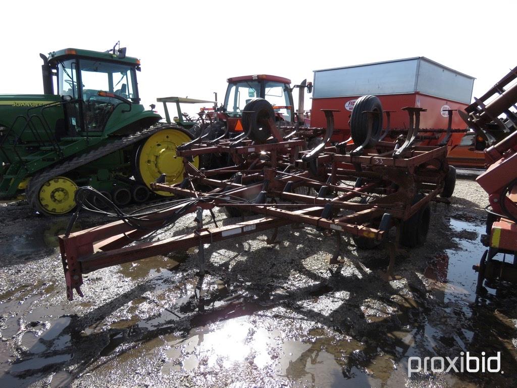 Hinicker 22' Field Cultivator