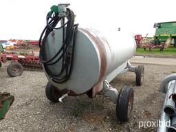 1000 Tank w/Pump on Gear