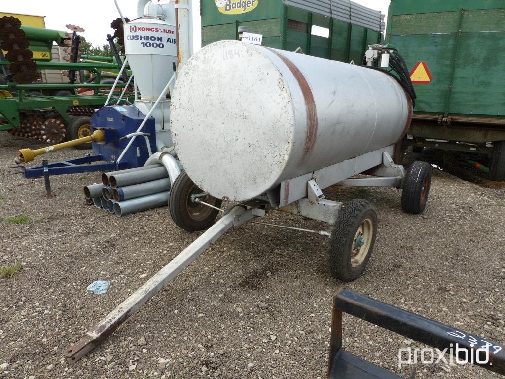 1000 Tank w/Pump on Gear