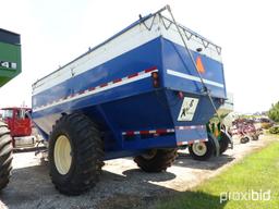 Kinze 600 Grain Cart
