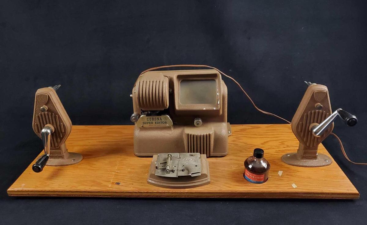 Vintage Corona 8MM Super Eidtor Splicer Viewer