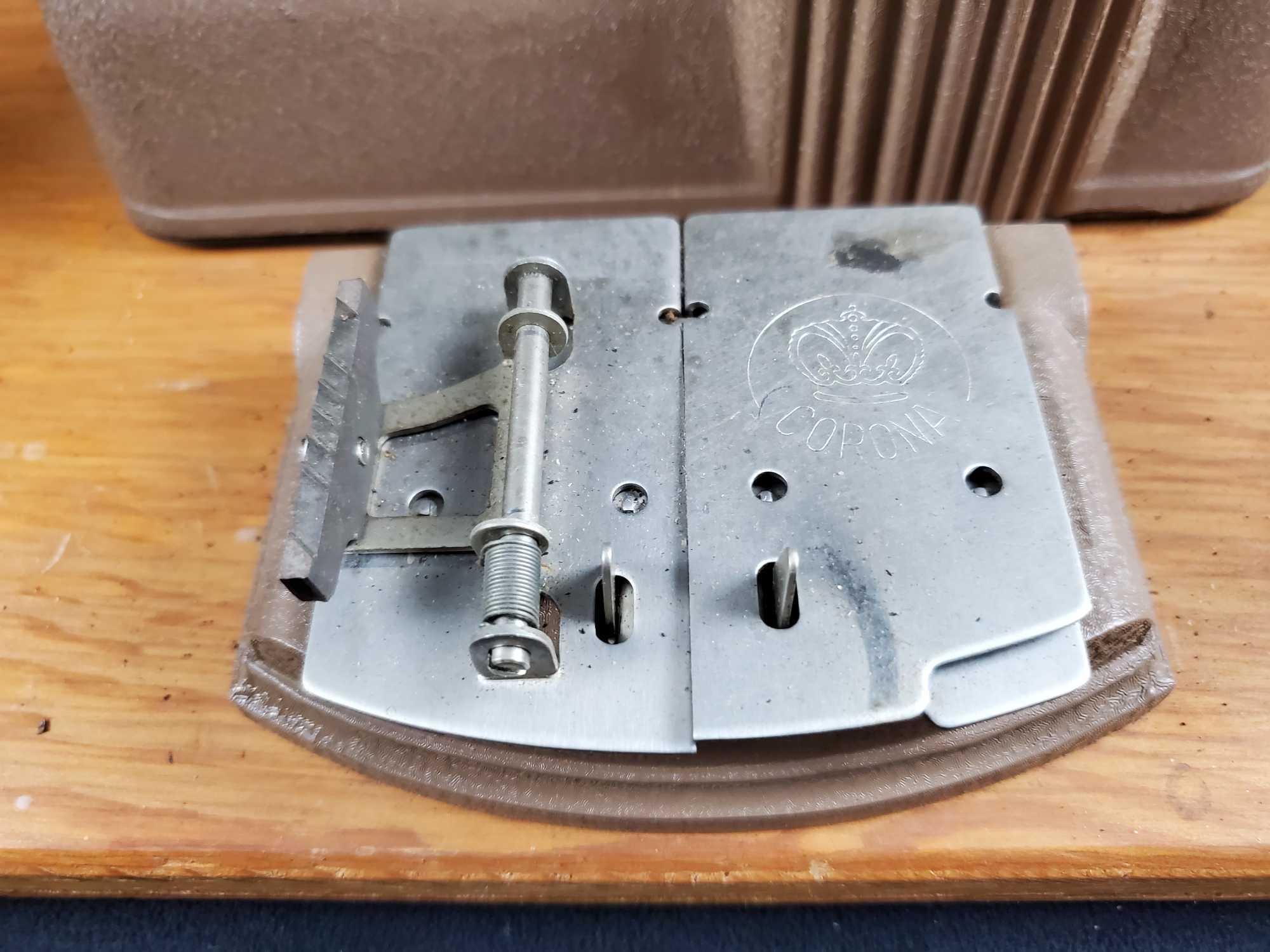 Vintage Corona 8MM Super Eidtor Splicer Viewer