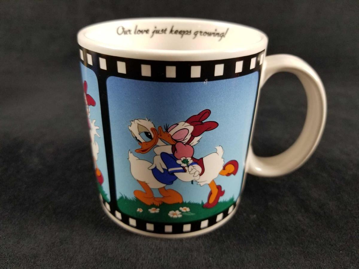 1988 Vintage Donald And Daisy Movie Frame Coffe Mug