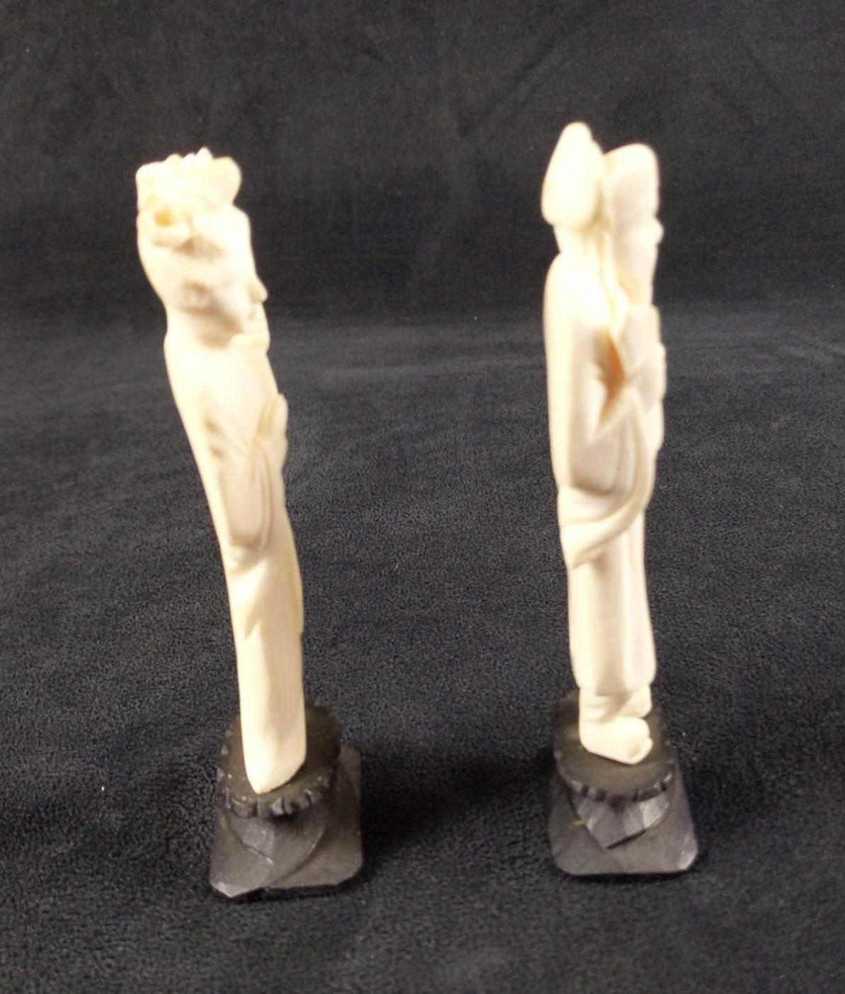 White Resin Figurines Shou Kwan Yin And Lu Xing