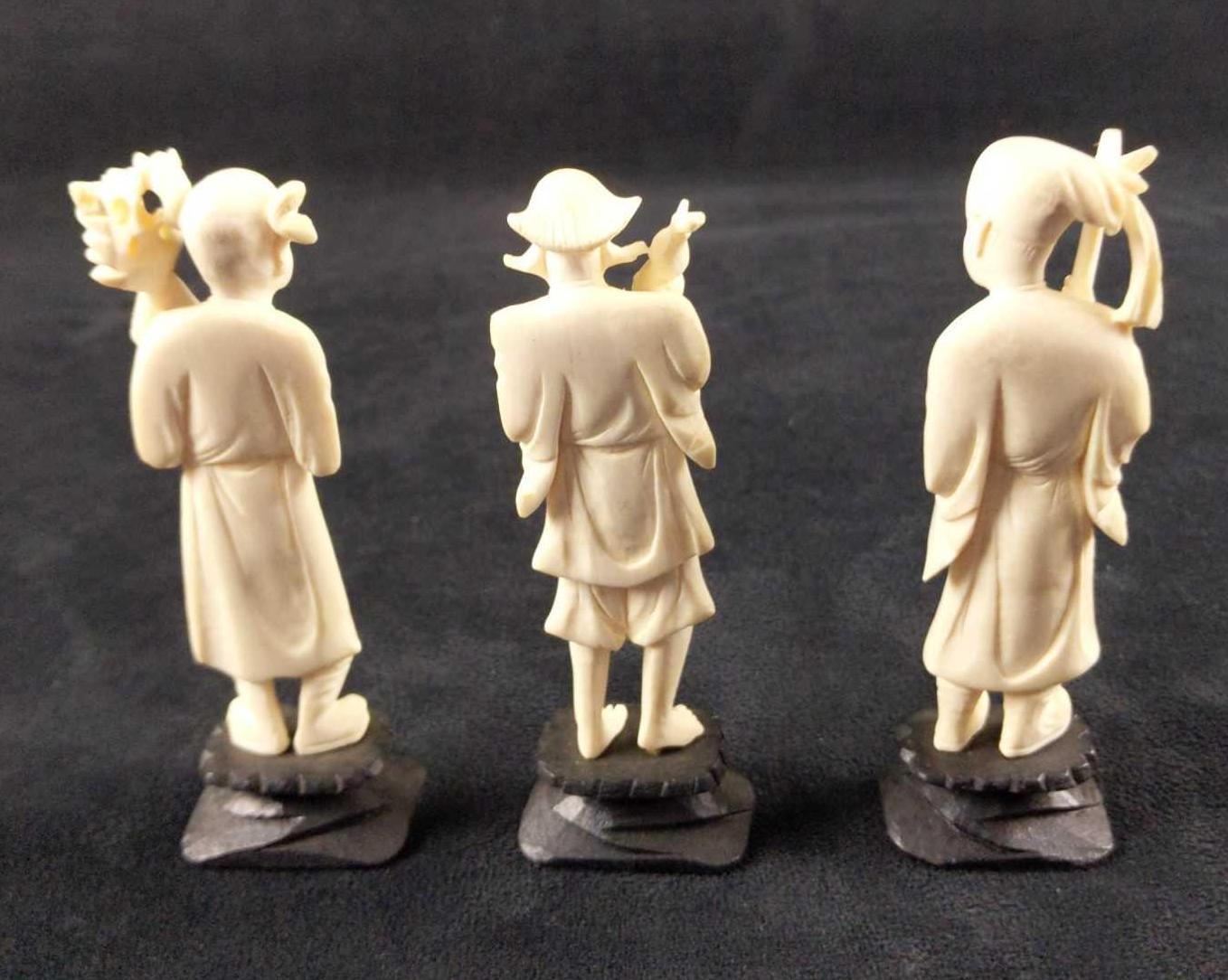 White Resin 3 Figurines Xiangzi Nezha Zhong Kui