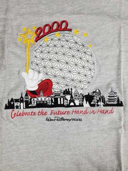 Year 2000 Celebrate the Future Hand in Hand Walt Disney World Unisex Tshirt size Small