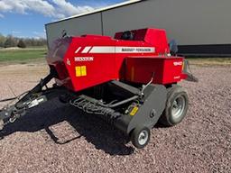 2022 MASSEY FERGUSON HESSTON 1840 CLASS 1 SQUARE BALER