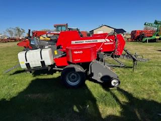 2022 MASSEY FERGUSON HESSTON 1840 CLASS 1 SQUARE BALER