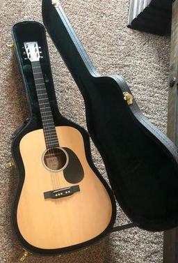 Martin DRS2 with Martin Hard Case
