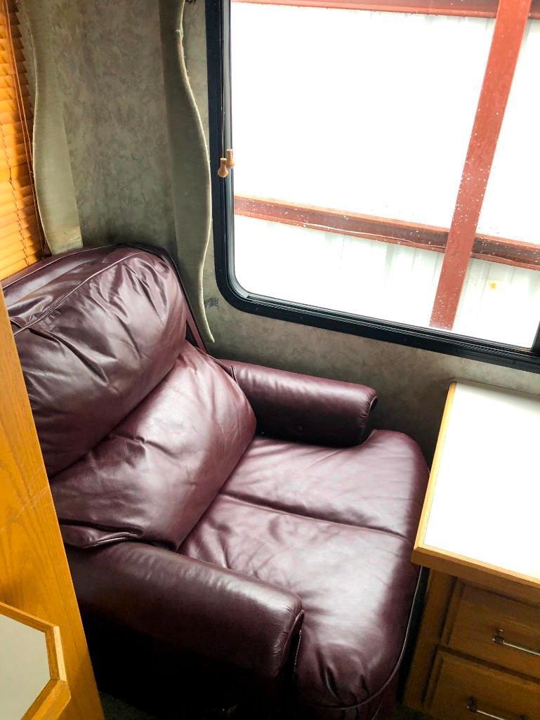 1998 Avion Travel Trailer 5th Wheel