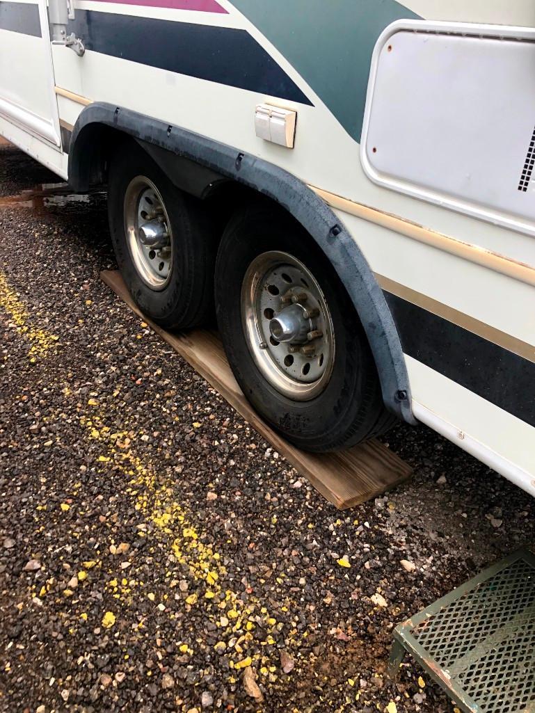 1998 Avion Travel Trailer 5th Wheel