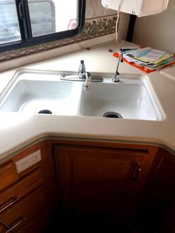 1998 Avion Travel Trailer 5th Wheel