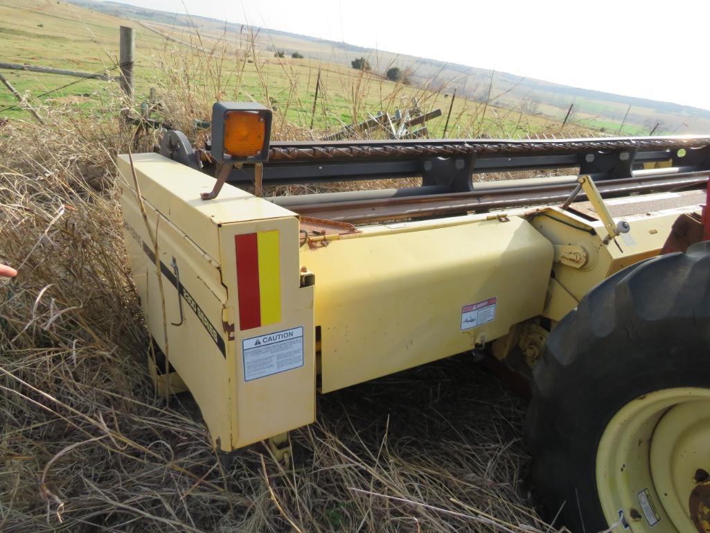 New Holland 2550 Self-Propelled, Swather