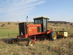 New Holland 2550 Self-Propelled, Swather