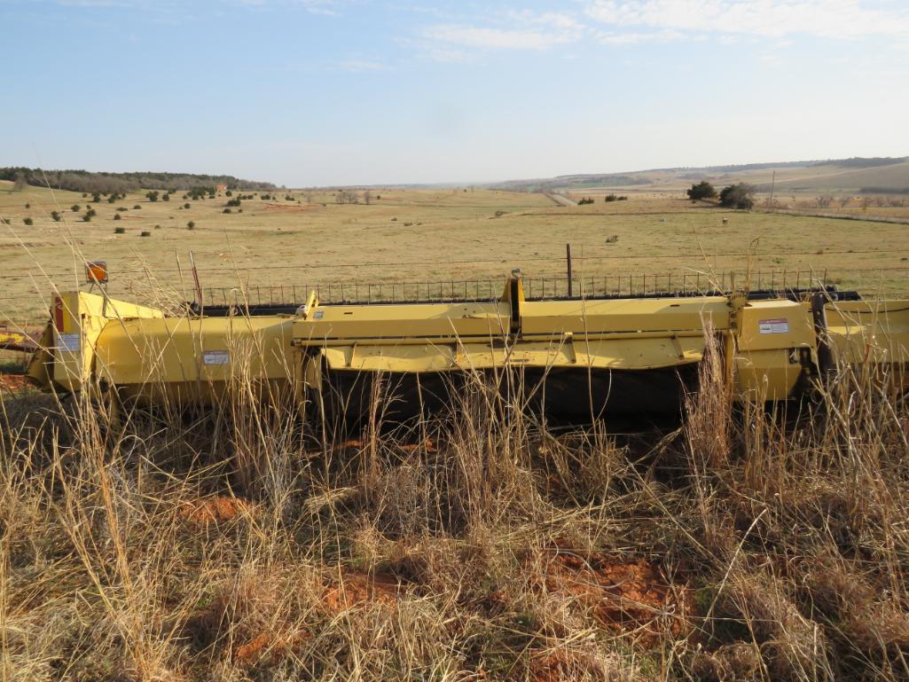 New Holland 2550 Self-Propelled, Swather