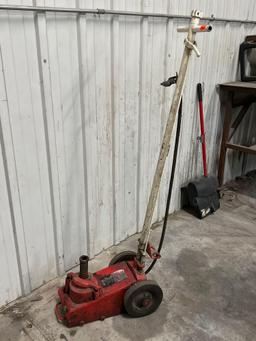 Norco Air/Hydraulic Floor Jack