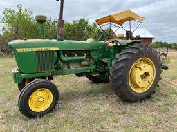John Deere 4010