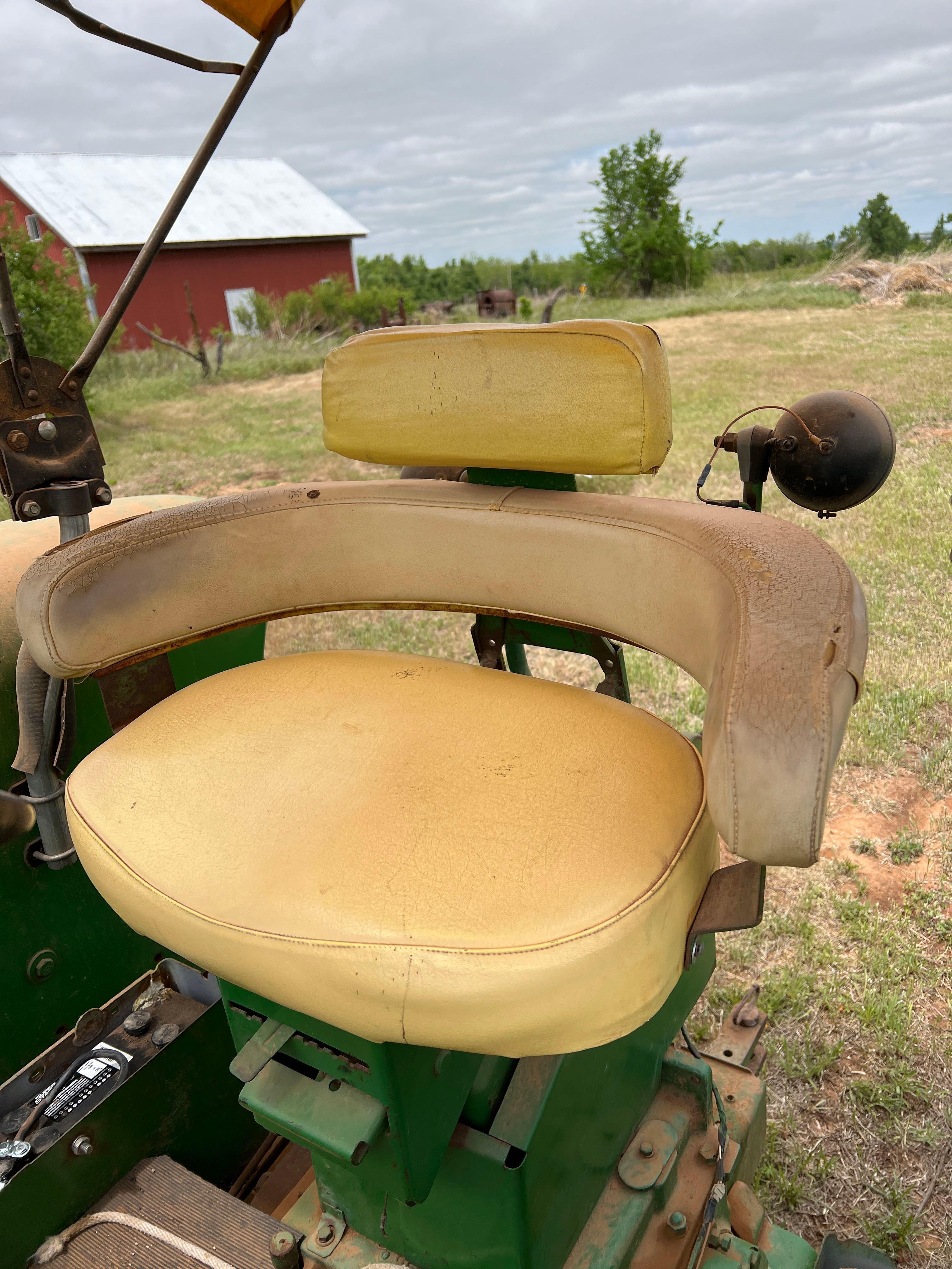 John Deere 4010