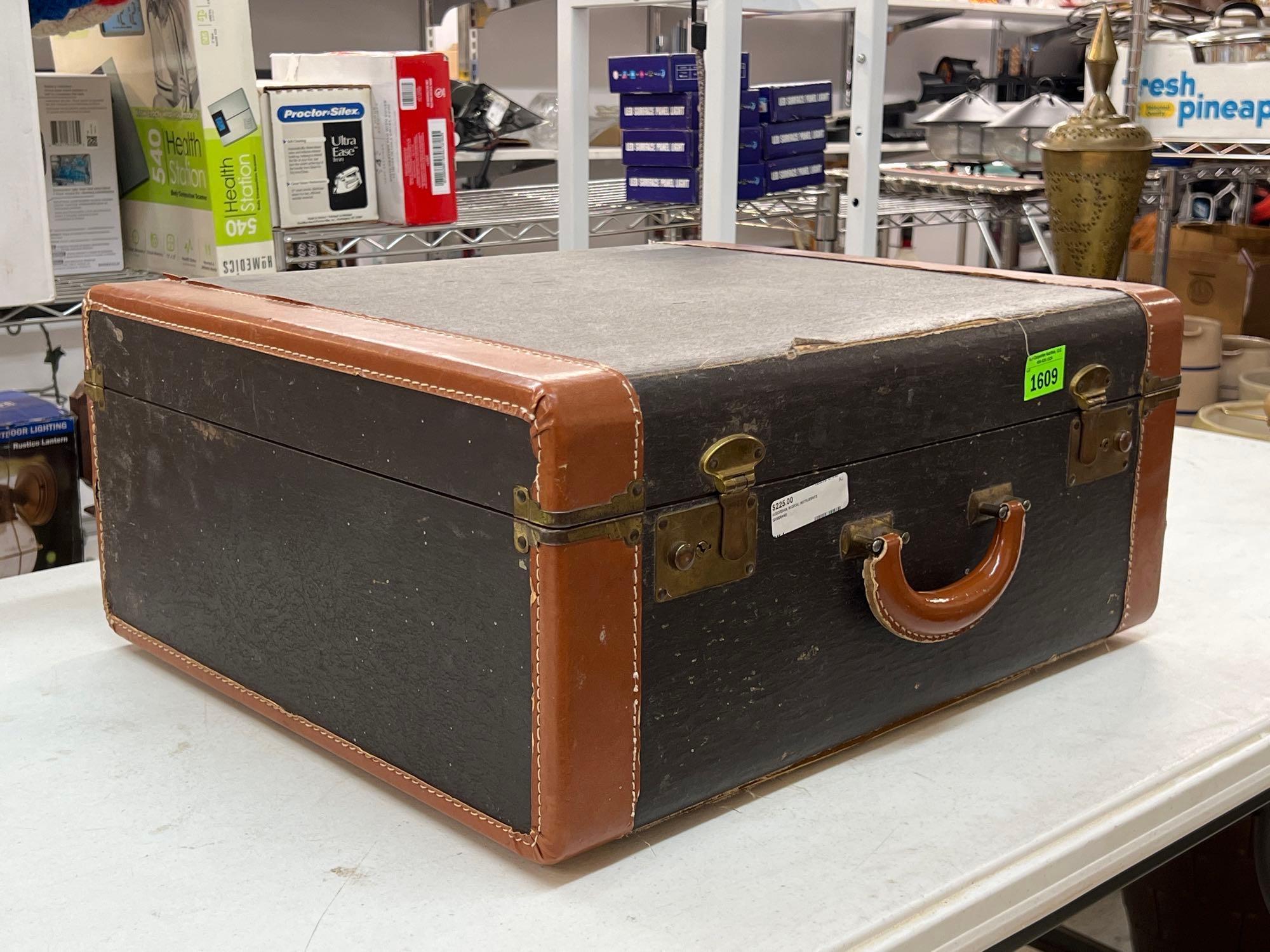 Camerano Accordion with Case