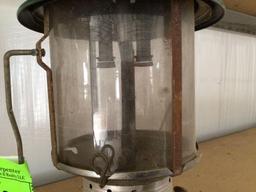 COLEMAN LANTERN 220F CAMPING LANTERN, EMERGENCY LIGHTING, NIGHT FISHING LANTERN