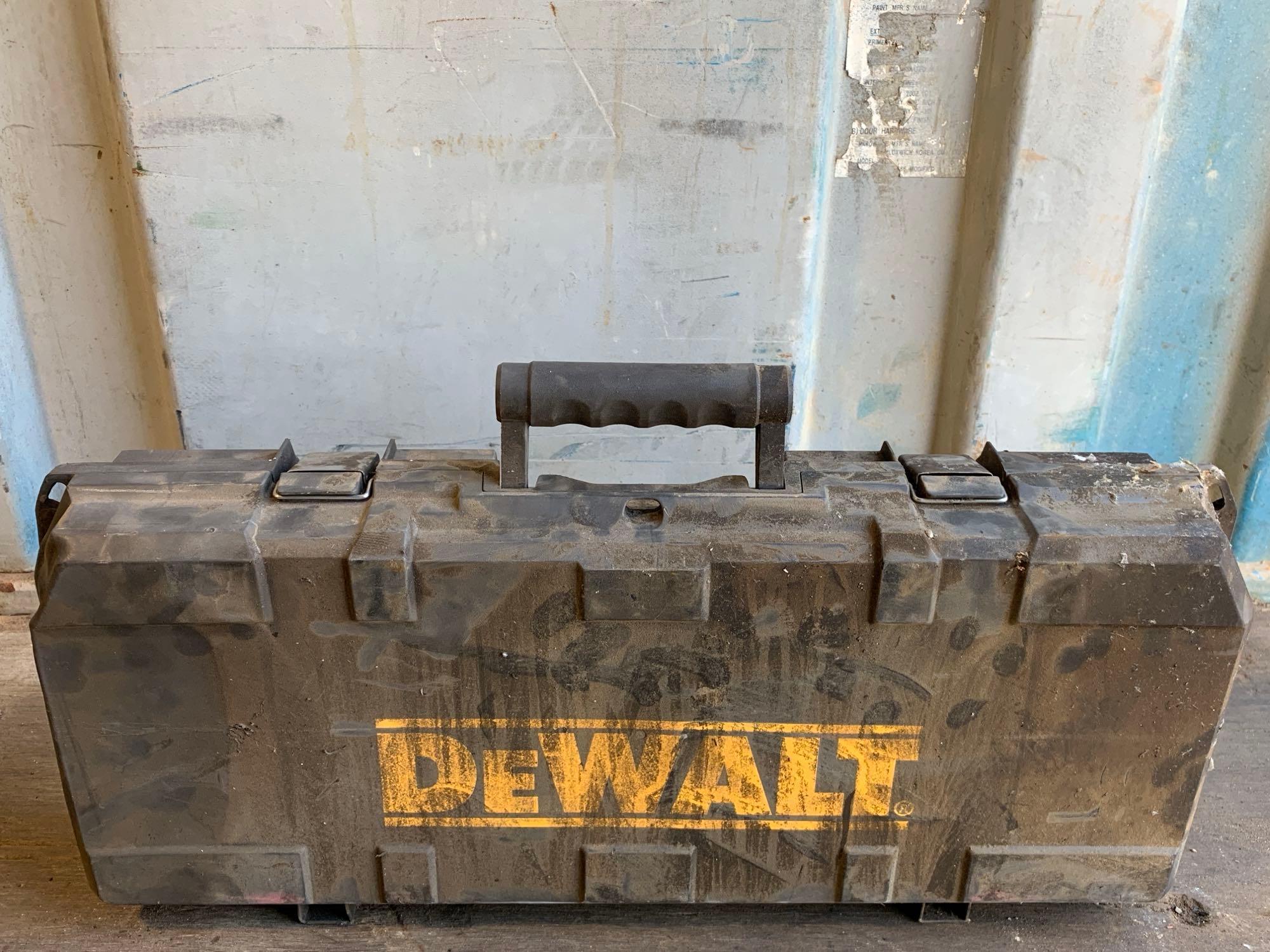 DeWalt Cordless 18-Volt Reciprocating Saw