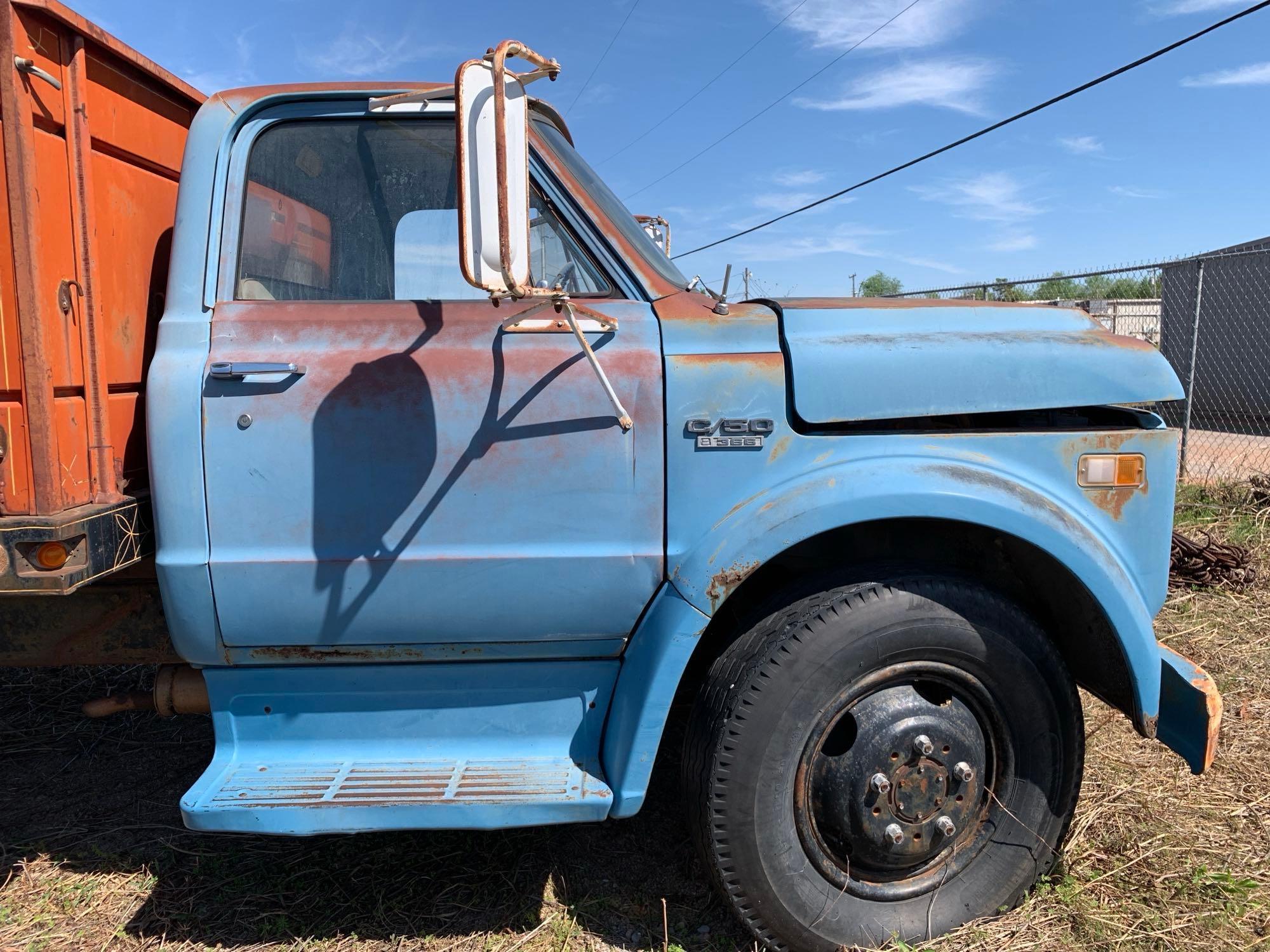 1971 Chevrolet Truck with Dump Bed