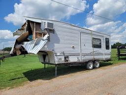 24ft sportsman 5th wheel wrecked