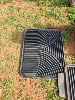 universal floor mats for vehicle