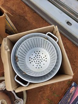 42 qt turkey pot with strainer basket