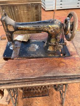 antique singer sewing machine