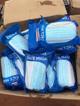 8 boxes of disposable mask