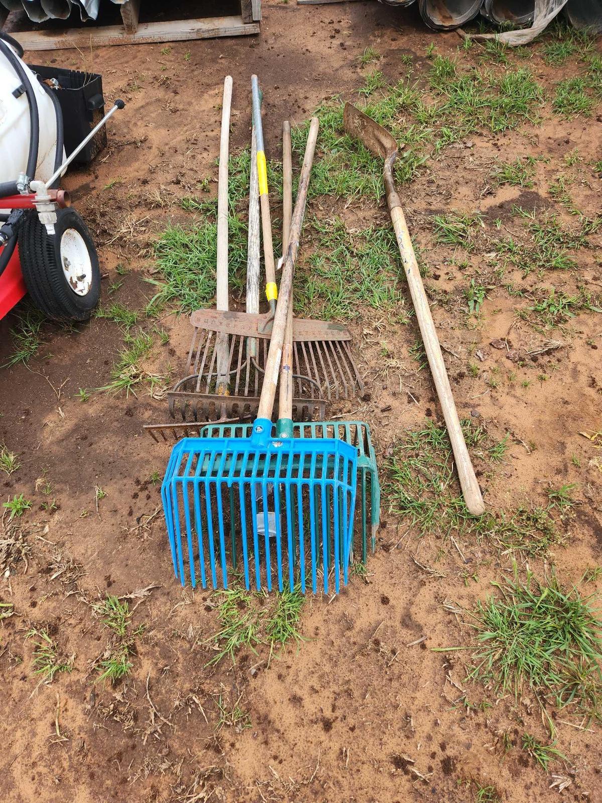 rakes, hay rakes, trench spade