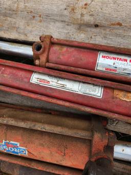 hydraulic cylinders