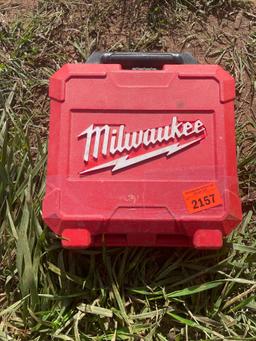 4 Milwaukee hole saws In case