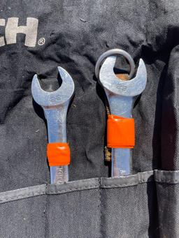 gear wrench tool bag full of metric wrenches